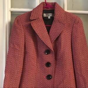 NWT Beautiful Lightweight Light Mauve/Pink with Black Jacket